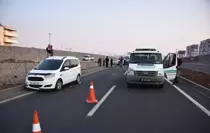 Şanlıurfa'da minibüs ve hafif ticari aracın çarptığı yaya öldü