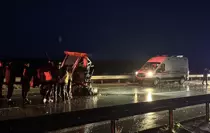 Edirne'de trafik kazasında traktörde sıkışan sürücü itfaiye ekiplerince kurtarıldı