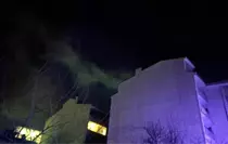 Van'da apartmanda yangın; 15 kişi dumandan etkilendi