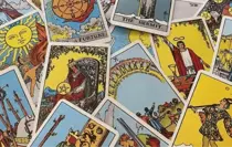 30 Aralık Günlük Tarot Falı: 30 Aralık Salı günü seni neler bekliyor? Günlük Tarot kart açılımı!