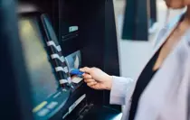 261 yıllık dev banka onlarca şubesini kapatıyor