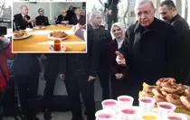 Cumhurbaşkanı Erdoğan'dan gazetecilere simit ikramı