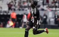 Beşiktaş'ta Abraham için tarihi takas teklifi