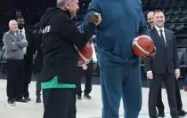 Cumhurbaşkanı Erdoğan, eski NBA oyuncusu Shaquille O'Neal ile bir araya geldi