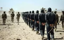 ABD Suriye'deki 7 bin DEAŞ'lı mahkumu Irak'a nakledecek