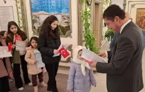 Beypazarı Belediyesinden çocuklara karne hediyesi