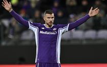 Edin Dzeko imza yolunda