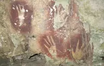 Dünyanın bilinen en eski kaya resmi Endonezya'da bulundu