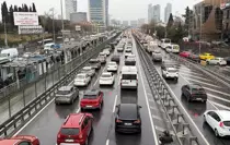 İstanbul'da akşam saatlerinde trafik yoğunluğu yüzde 90'a çıktı