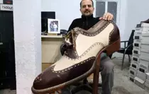 6 Şubat depreminde 10 yakınını kaybedip Aksaray'a yerleşen ayakkabı imalatçısı Şükrü Levent Okurlar o sabahı anlattı