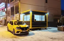 Karmod, Kars'ta üç ayrı nokta için taksi durağı kabinleri üretti