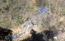 Bilecik'te dereye devrilen otomobil sürücüsü yaralandı