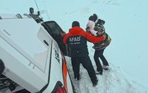 Erciyes'te mahsur kalan 12 kişiyi AFAD kurtardı