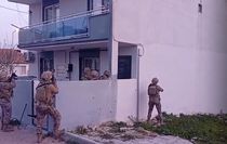 İzmir'de silahlı saldırı şüphelisi 2 kişi tutuklandı