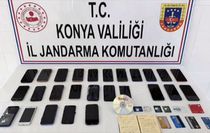 Konya merkezli dolandırıcılık operasyonunda yakalanan 22 zanlıdan 16'sı tutuklandı