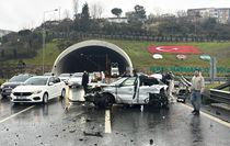 Sultangazi'deki iki ayrı trafik kazasında 9 kişi yaralandı