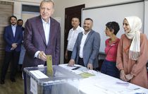 Cumhurbaşkanı Erdoğan tekrar aday olacak mı? AK Parti'den net 'erken seçim' açıklaması