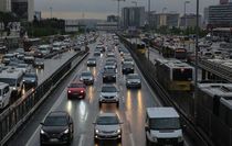 İstanbul'da trafik var mı? SON DAKİKA! 26 Şubat hangi ilçelerde trafik var, hangi yollar kapalı?
