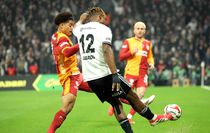 Trendyol Süper Lig: Beşiktaş: 0 Galatasaray: 0 (Maç devam ediyor)