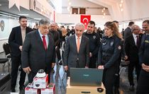 'Türkiye-Bulgaristan' iş birliğiyle temin edilen elektronik malzemeler, Dereköy'de teslim alındı