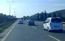 Otoyolda makas atınca 90 bin lira ceza yedi