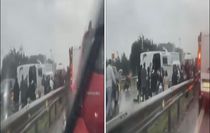 Büyükçekmece'de servis minibüsü devrildi: 1 ölü 9 yaralı