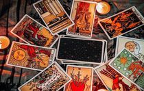 24 Mart günlük tarot falı: 24 Mart Salı günü seni neler bekliyor? Günlük tarot kart açılımı!