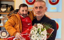 Geceye damga vuran kare! Canlı yayında gülme krizine girdiler