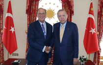 Cumhurbaşkanı Erdoğan, WEF ve BlackRock Başkanı Laurence Fink'i Kabul Etti