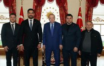 Cumhurbaşkanı Erdoğan, Türkiye Güreş Federasyonu Başkanı Taha Akgül'ü kabul etti