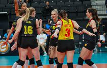 Göztepe voleybolda takımı dağıttı