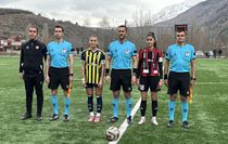 Yüksekovaspor-Fenerbahçe maçındaki gerginlikte konuk ekip teknik direktörü yaralandı