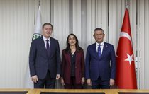 Özgür Özel: TBMM'nin, boşalan sandalyeler için ara seçim kararı alması zorunludur