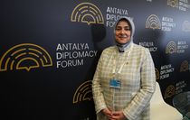 AK Parti kadın kolları üyeleri ADF'de ''dünya barışı'' için çaba gösteriyor