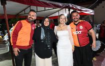 Osmaniye'de düğünde Galatasaray'ın şampiyonluk coşkusu yaşandı