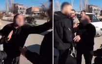 Yaşlı adam, kaza yapan gençleri tokatladı
