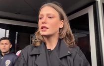 Yakalama kararı çıkarılan Serenay Sarıkaya'dan ilk açıklama! 18 ünlü isim gözaltına alındı