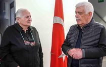 Erzurum Kazım Karabekirbekir Paşa'nın kızını bağrına bastı