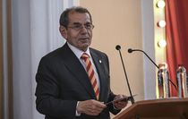 Yeniden başkan seçilen Dursun Özbek'ten ilk mesaj