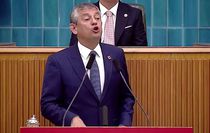 Özgür Özel, parti grubunda ağzını bozdu: Göbek atıyor yavşaklar