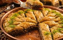 İstanbul Havalimanı’nda dilimi 8 Euro'dan satılan baklava yolcuları şoke etti