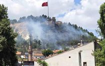 Kütahya Hisar Kalesi'nde yangın paniği