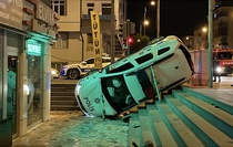 Kayseri'de polis aracının karıştığı kazada 2'si bekçi 3 kişi yaralandı