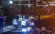 Alanya’da park halindeki otomobile çarpan genç motosikletli hayatını kaybetti