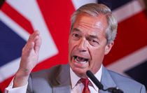 Farage, Clacton Ara Seçimini Kazandı: 'Ezici Zafer' ve Tartışmalar