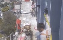 Kağıthane’de inşaat platformu çöktü; mahsur kalan 4 işçi kurtarıldı