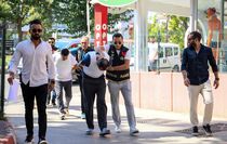 Cinayet öncesi tanınmamak için peruk takmış