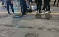 Zeytinburnu’nda parasının çalındığını düşünüp peşlerinden gitti; şüpheliler tarafından darbedildi
