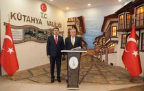 Bakan Bak Kütahya'da Vali Işın'ı Ziyaret Etti