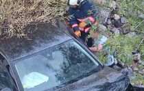 Karakoçan'da Otomobil Şarampole Yuvarlandı: 1 Yaralı